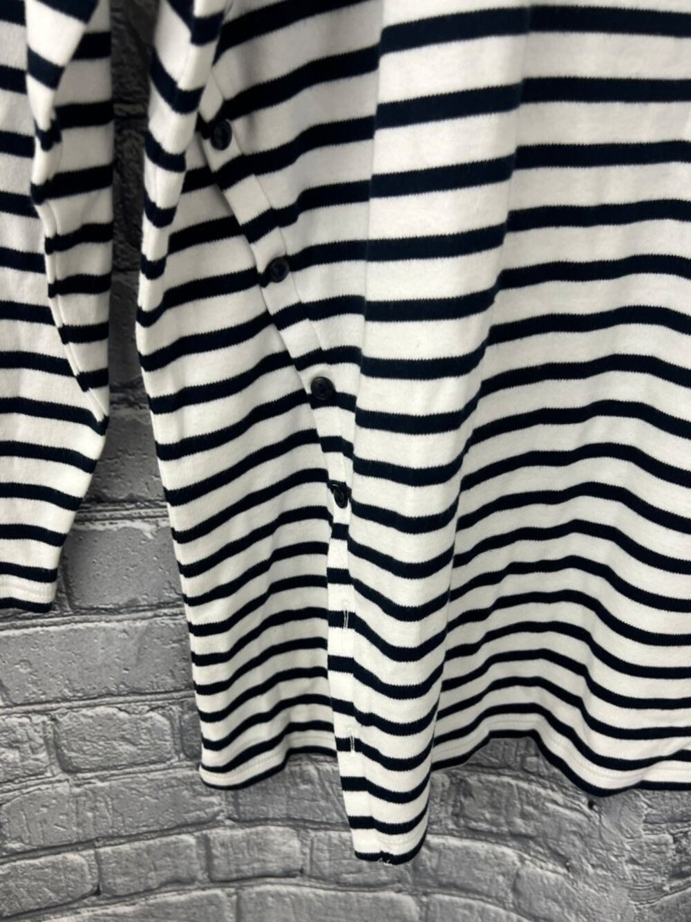 Chico's Stripe Side Button Tunic Top Size 4 US XXL LS Knit Classic Navy NWT - Picture 4 of 8